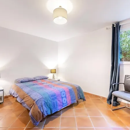 De 180 M2 Avec Piscine A Saint-raphael Pour 10 Personnes וילה
